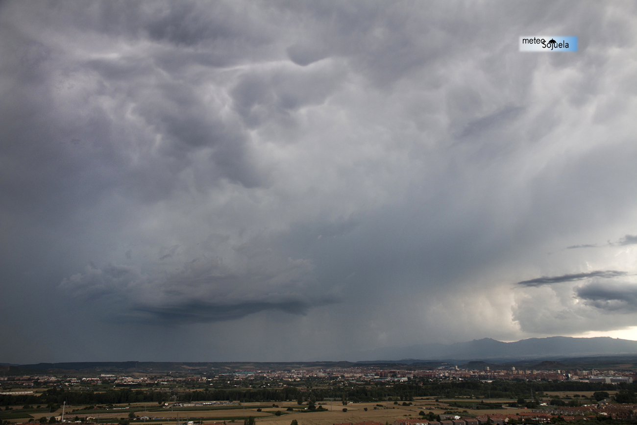  Cumulonimbo tormenta logroño meteosojuelaIMG_9971orig1300con