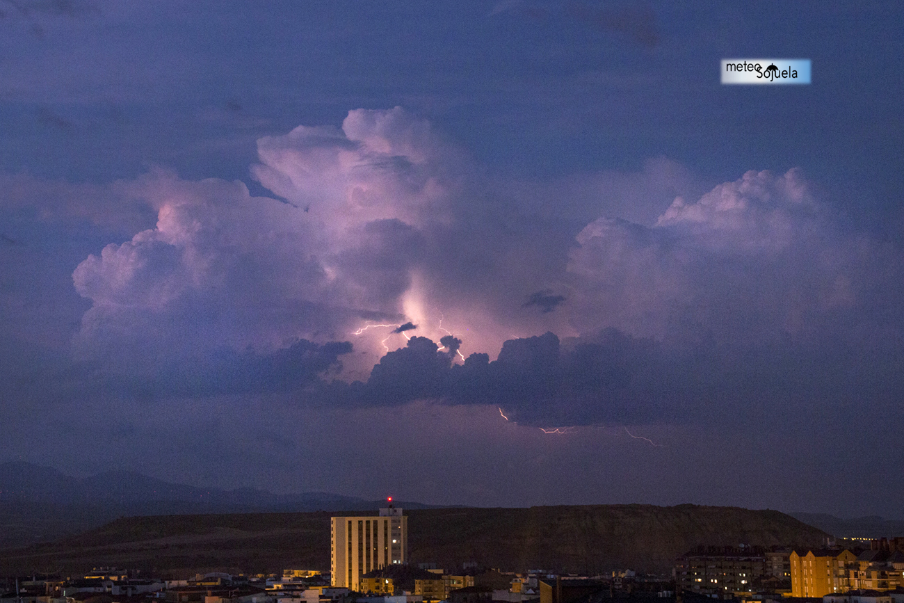 Rayos nocturnos. MeteosojuelaIMG_9884ORIG13002CON