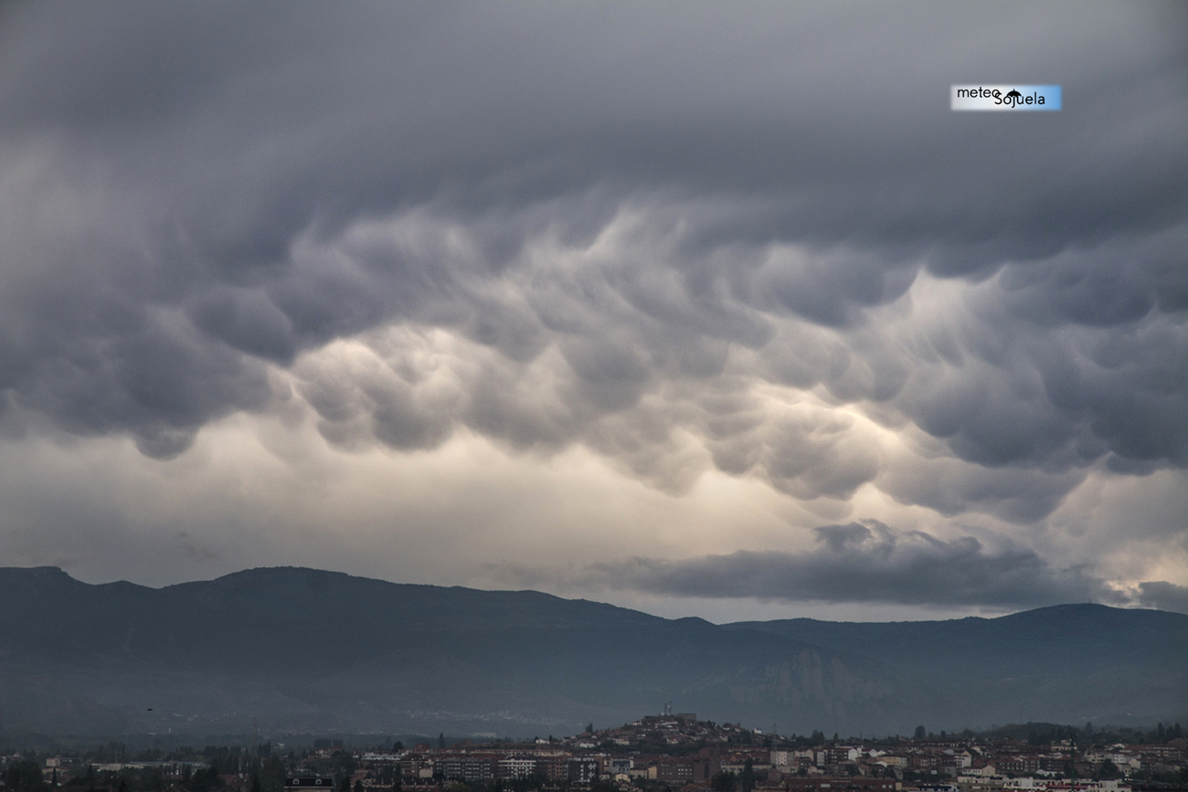 Mammatus. Meteosojuela