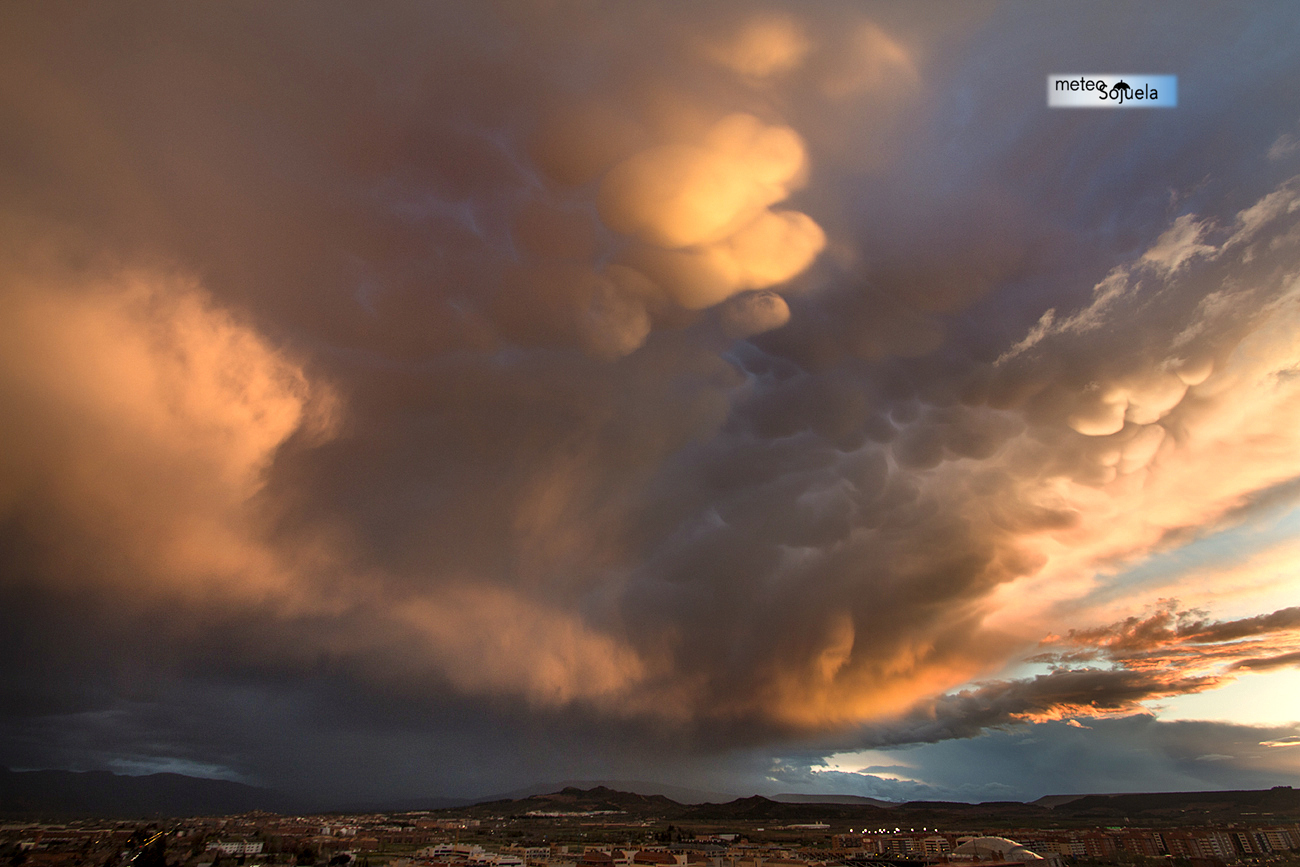 Mammatus Meteosojuela IMG_2114origret1300con
