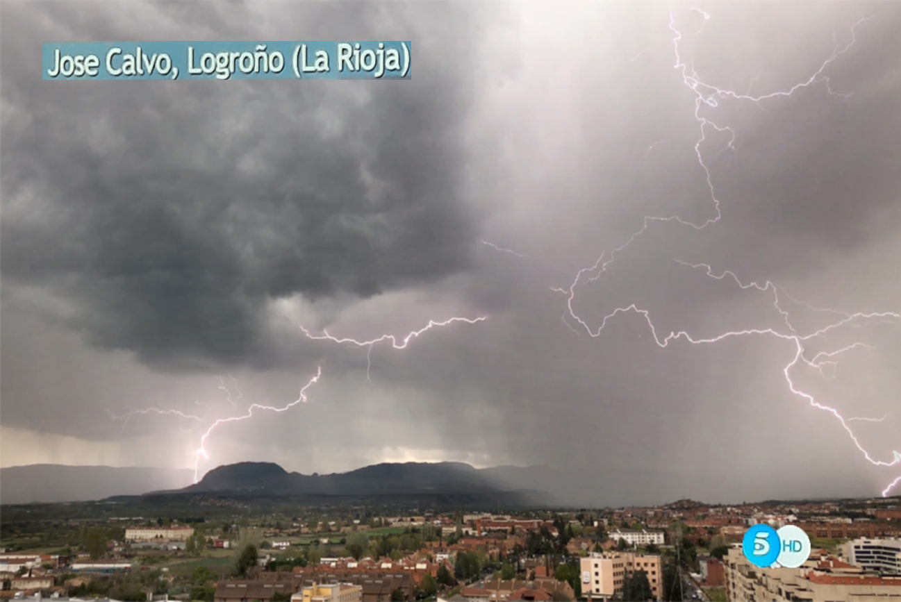 Rayos en Logroño. El tiempo de Telecinco. 1704. Meteosojuela