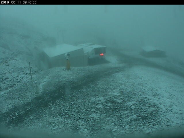 Nieve de Junio en La Web Cam de Valdezcaray