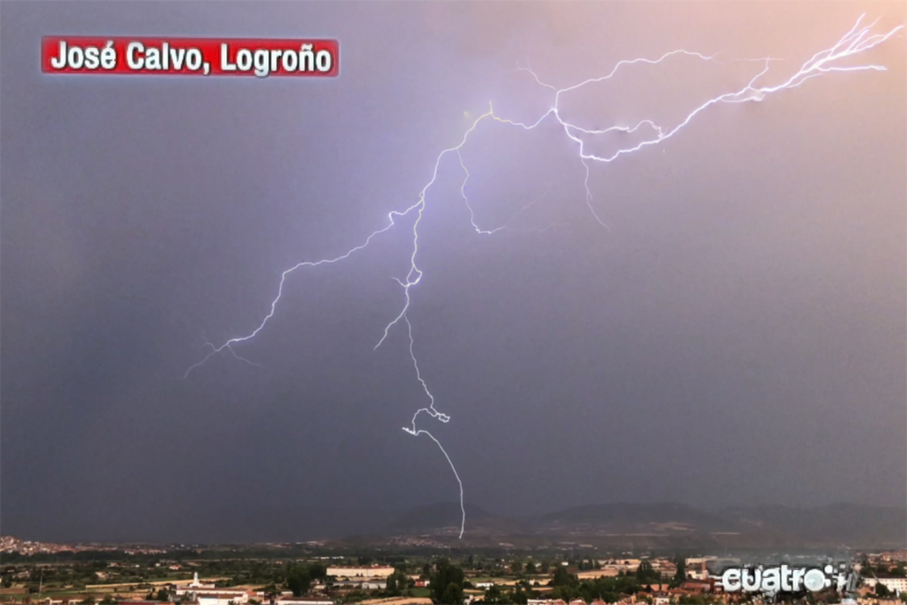 Rayo en Logroño. El tiempo de Cuatro Meteosojuela