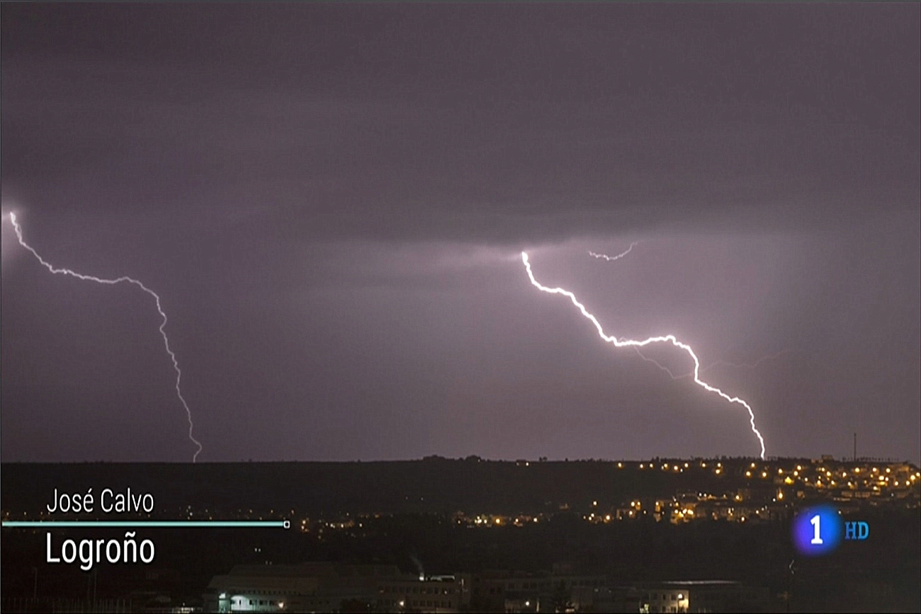 Rayos en Villamediana. El Tiempo de TVE1. Meteosojuela