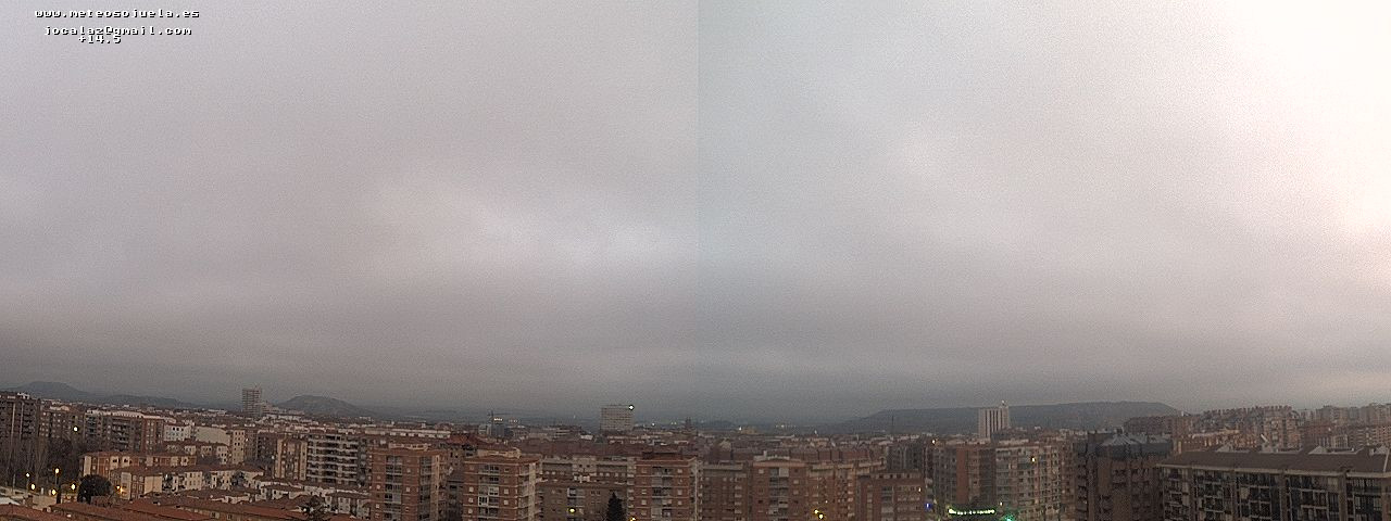 Imagen WEBCAM Logroño Nieblas, nubes bajas. www.meteosojuela.es