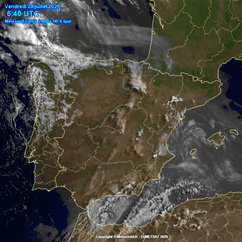 Animación imágenes satélite Meteosat. Poco nuboso o despejado con algunas nubes dispersas