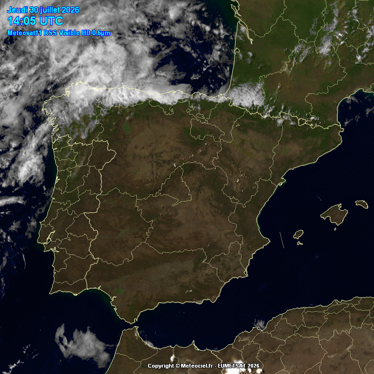 Animación imágenes satélite Meteosat. Poco nuboso con alguna nube de evolución