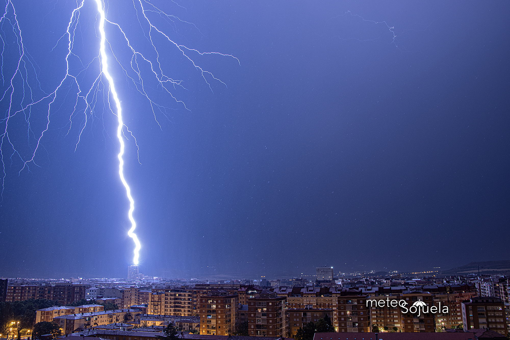 Rayos sobre Logroño