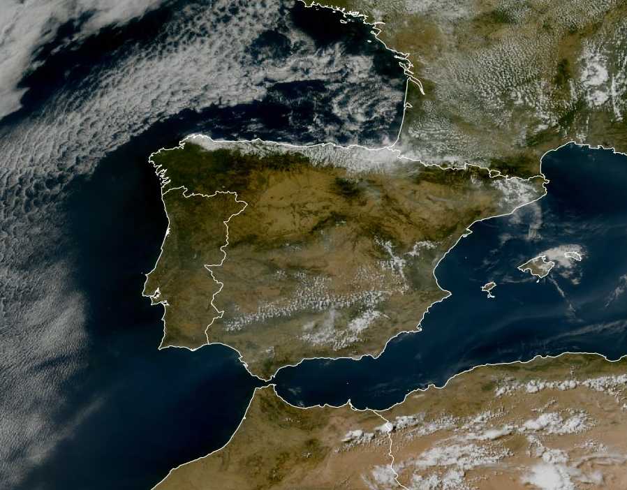 Imagen de satélite. Nubes bajas en el Norte