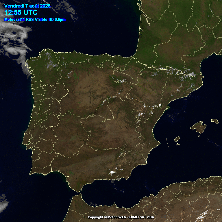 Animación imágenes satélite Meteosat. Poco nuboso con algunas nubes de evolución