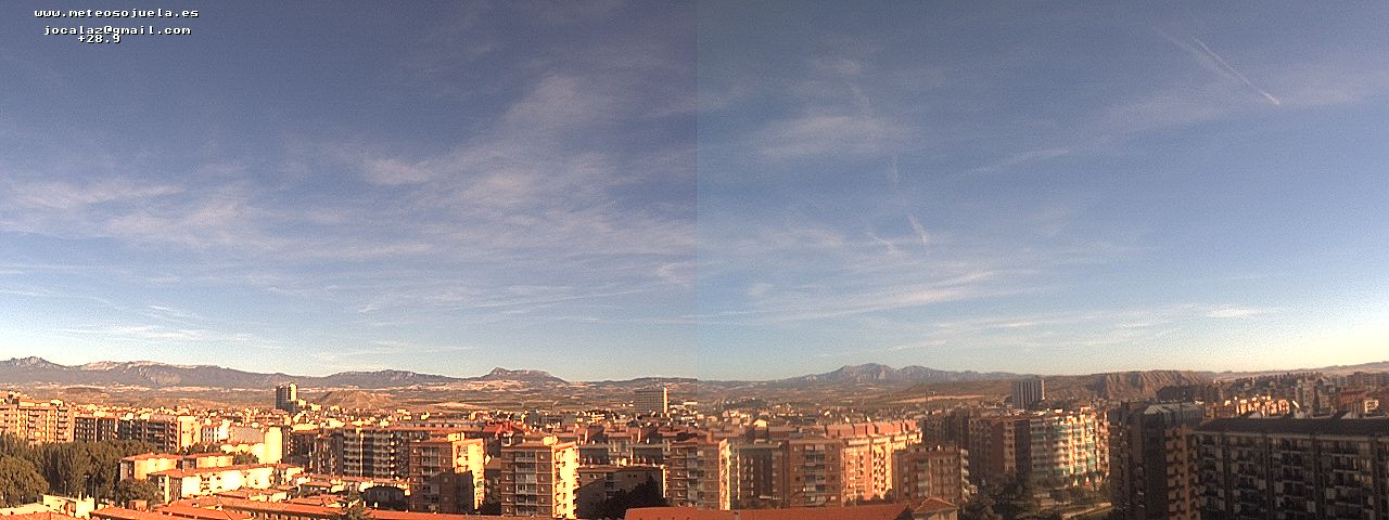 Imagen WEBCAM Logroño Cielos despejados con algunas nubes altas