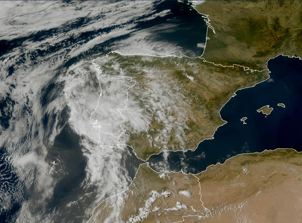 Imagen de satélite. Nubes y calima en el Oeste